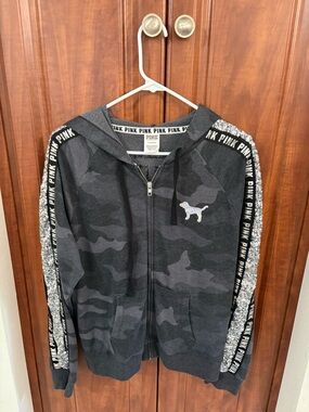 VICTORIA SECRET PINK LONG SLEEVE ZIP UP HOODIE WITH SILVER BLING SIZE LARGE